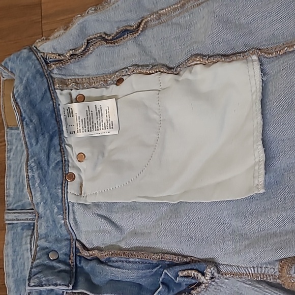 American‎ Eagle Outfitters Women's Light Blue Straight Leg Jeans - Picture 13 of 14